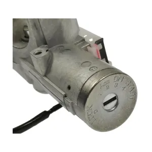Standard Motor Products Ignition Lock Cylinder and Switch SMP-US1335